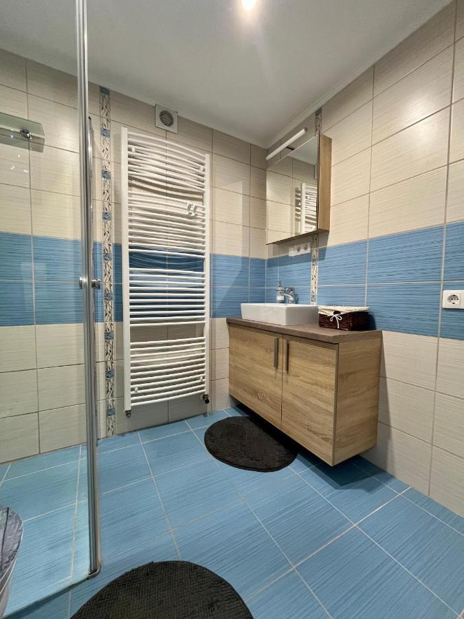 Rabbit Apartman Mosonmagyaróvár Buitenkant foto